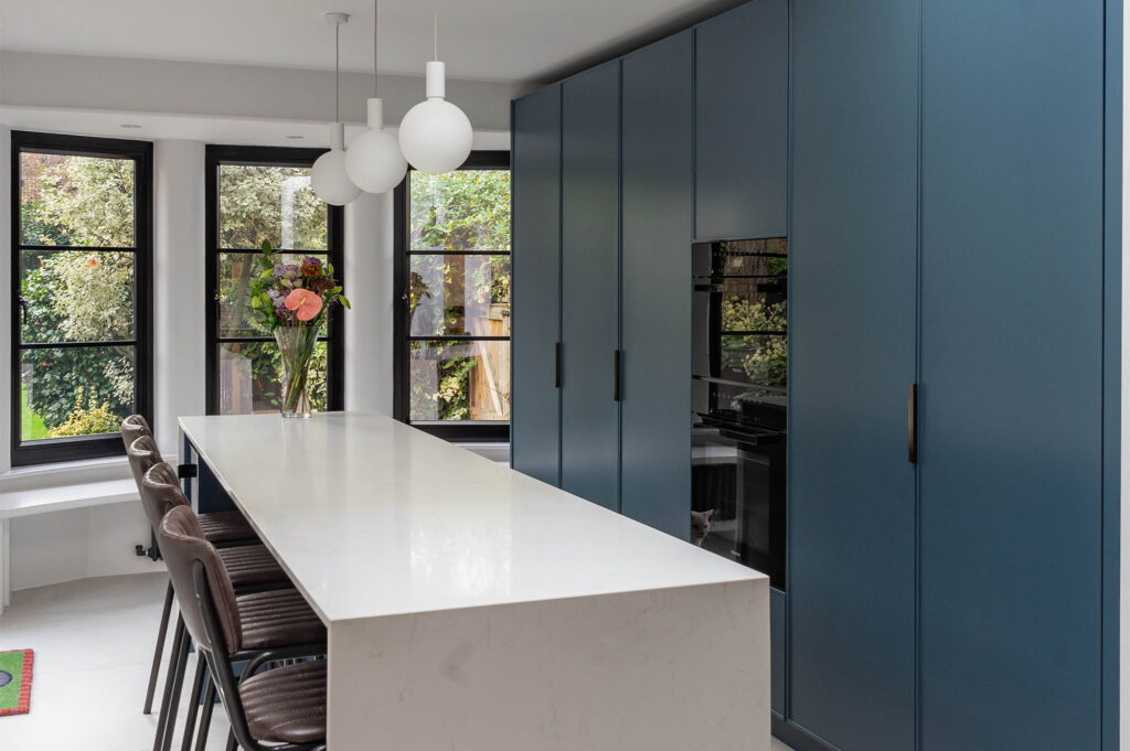 Deep Blue Kitchen | PGK • Gemma Roofing Deep Blue Kitchen | PGK • Gemma Roofing